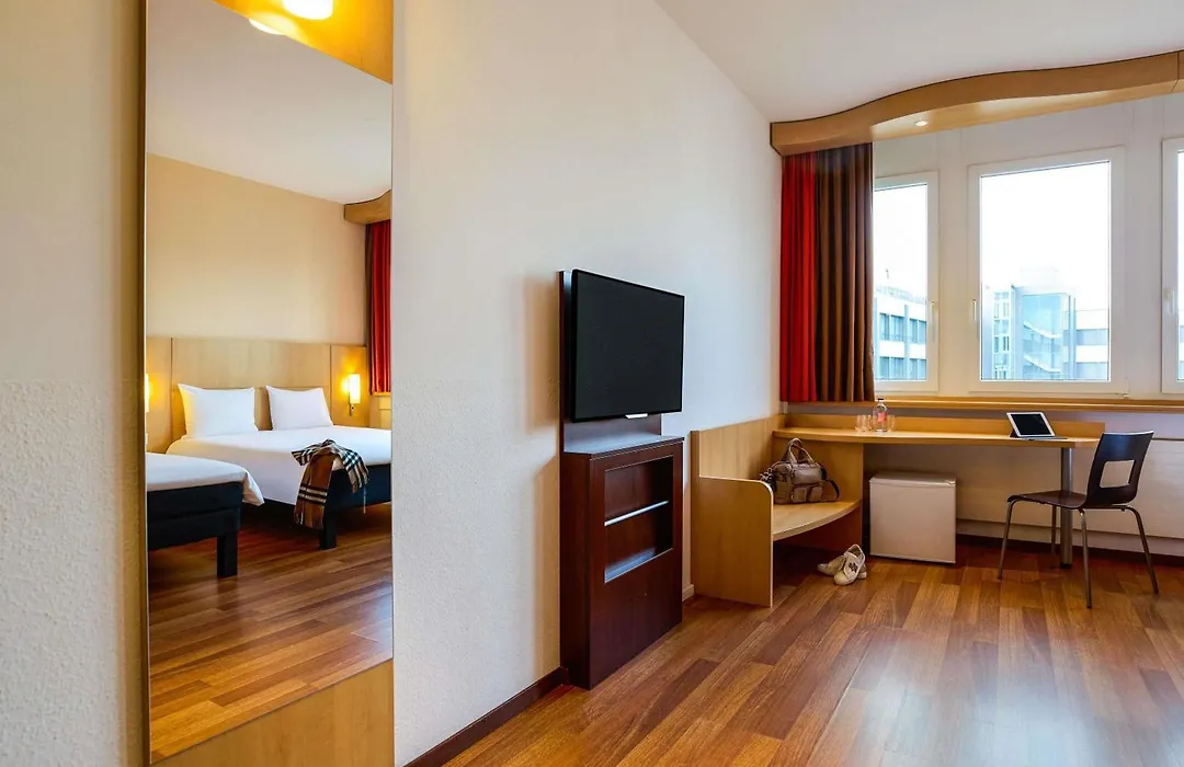 ibis Luzern Kriens-1