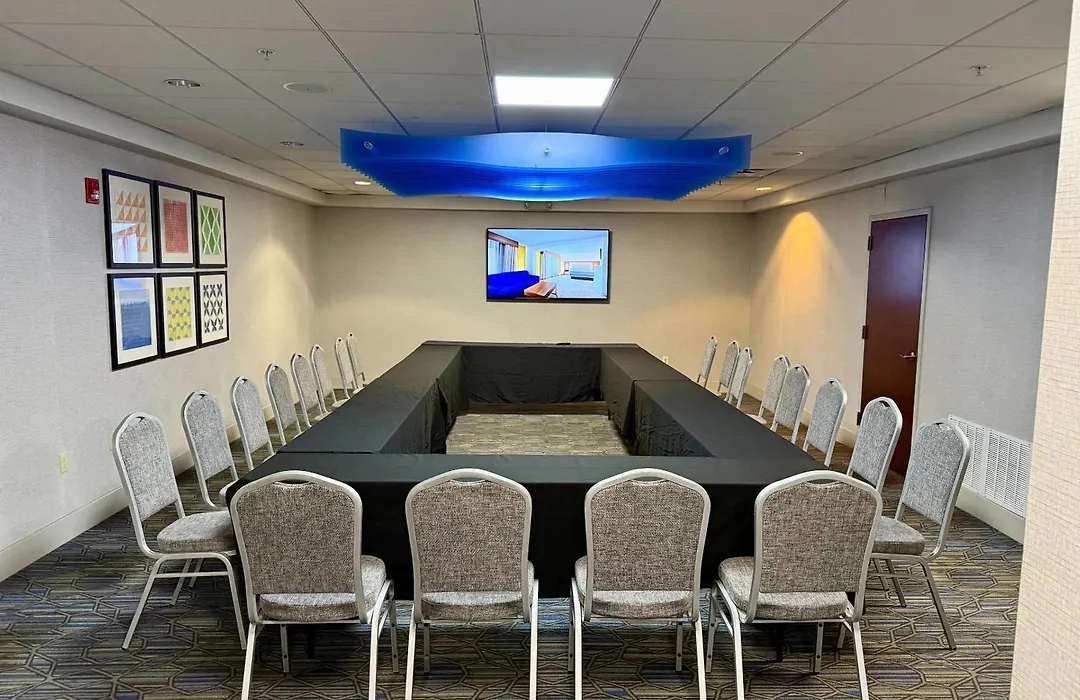 Country Inn & Suites By Radisson, Downtown Albany New York-1