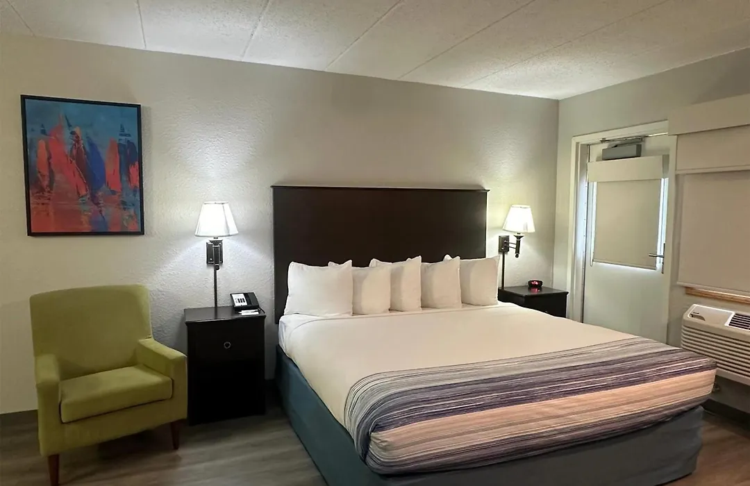 Americinn By Wyndham Menominee-1