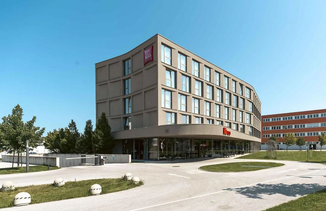 ibis Wels-1