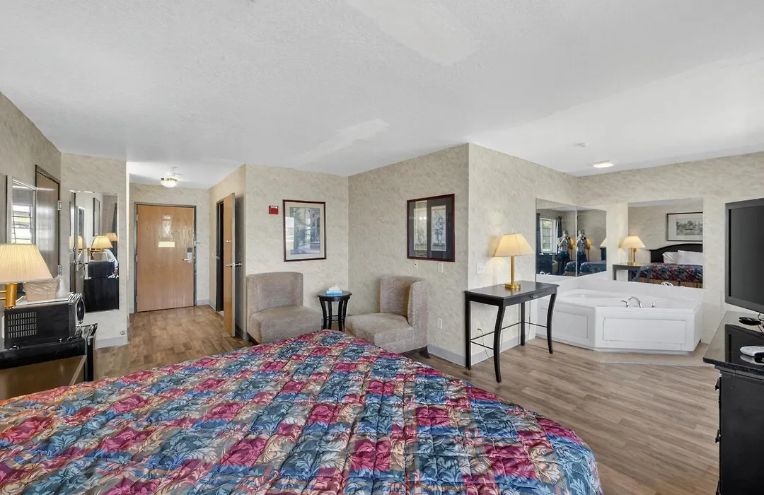 Colfax Inn By Marifah-1