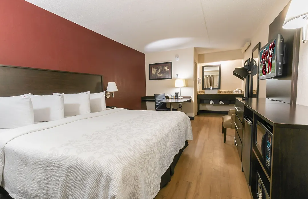 Red Roof Inn Plus+ Baltimore North - Timonium-1