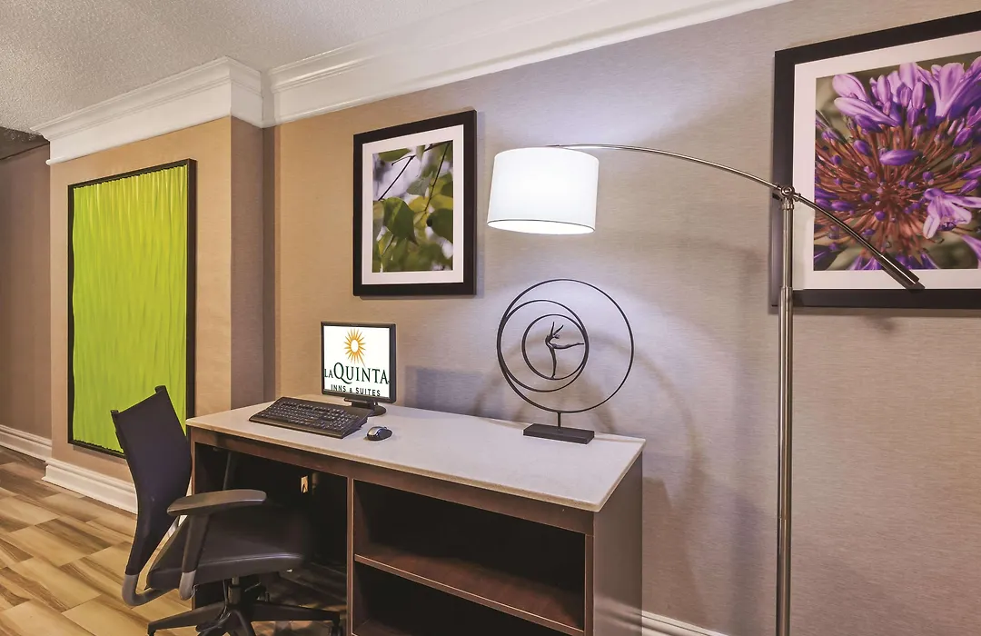 La Quinta Inn By Wyndham Midland-1