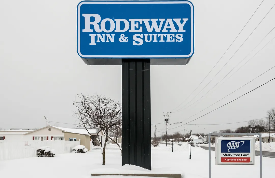 Rodeway Inn-1