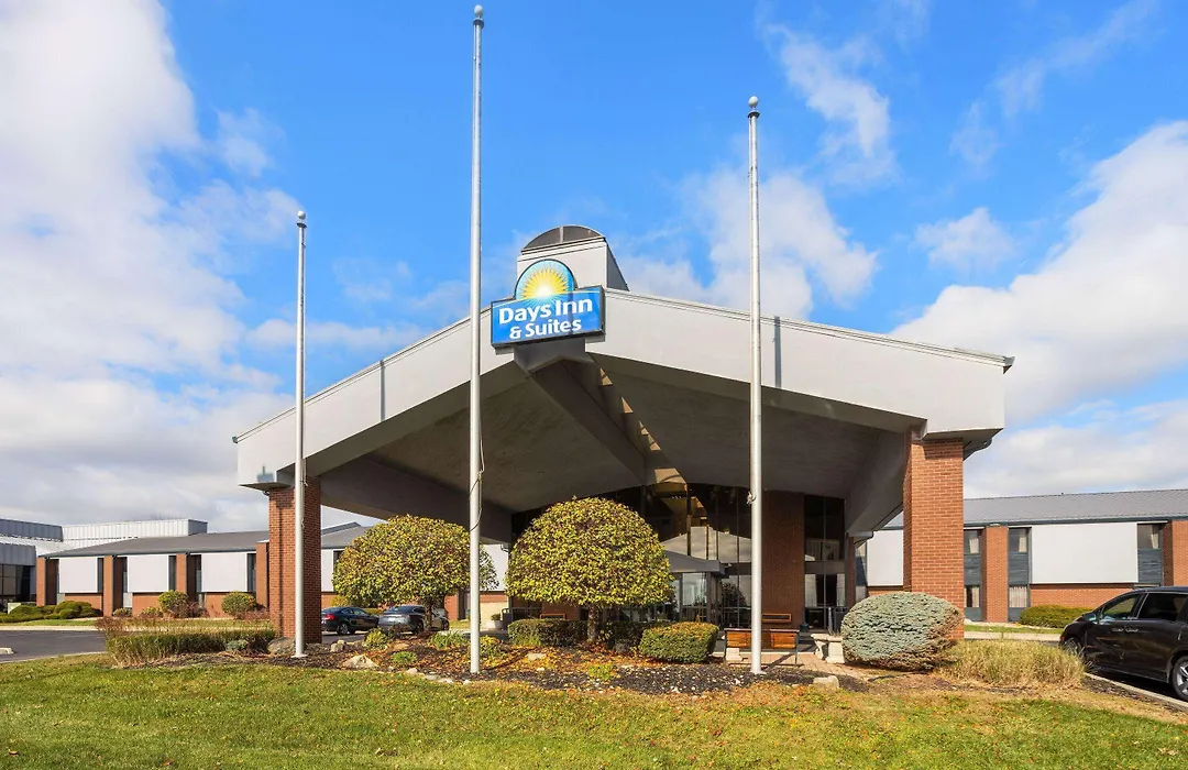 Days Inn & Suites By Wyndham Northwest Indianapolis-1