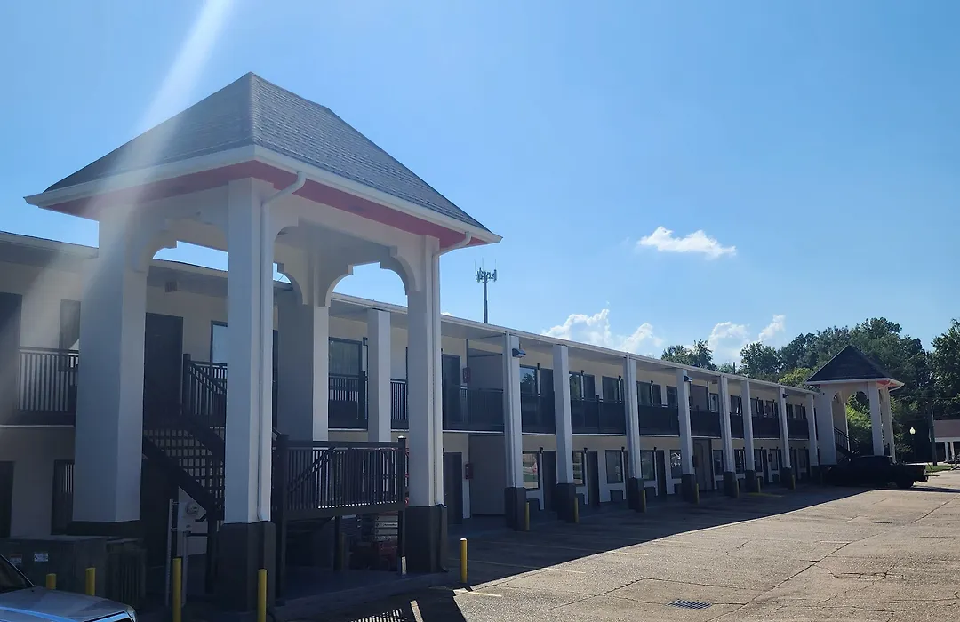 Super 8 By Wyndham Shreveport-1