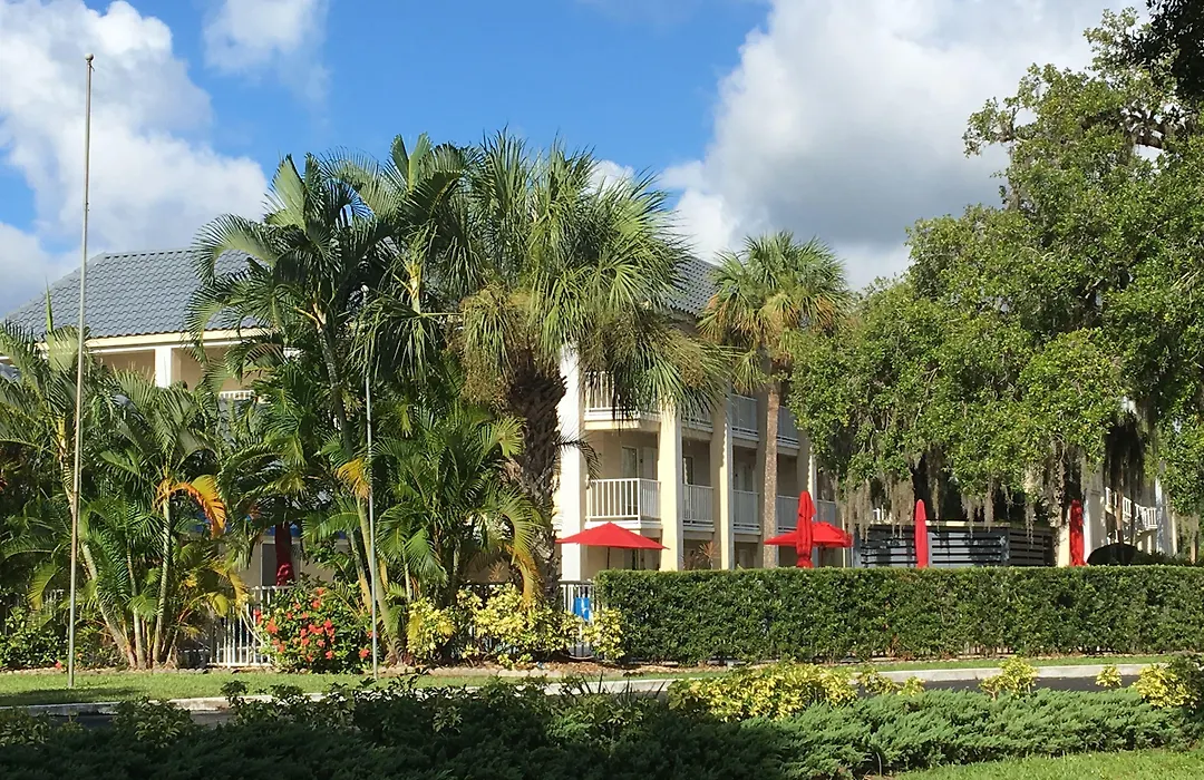 Days Inn By Wyndham Port Charlotte Town Center-1