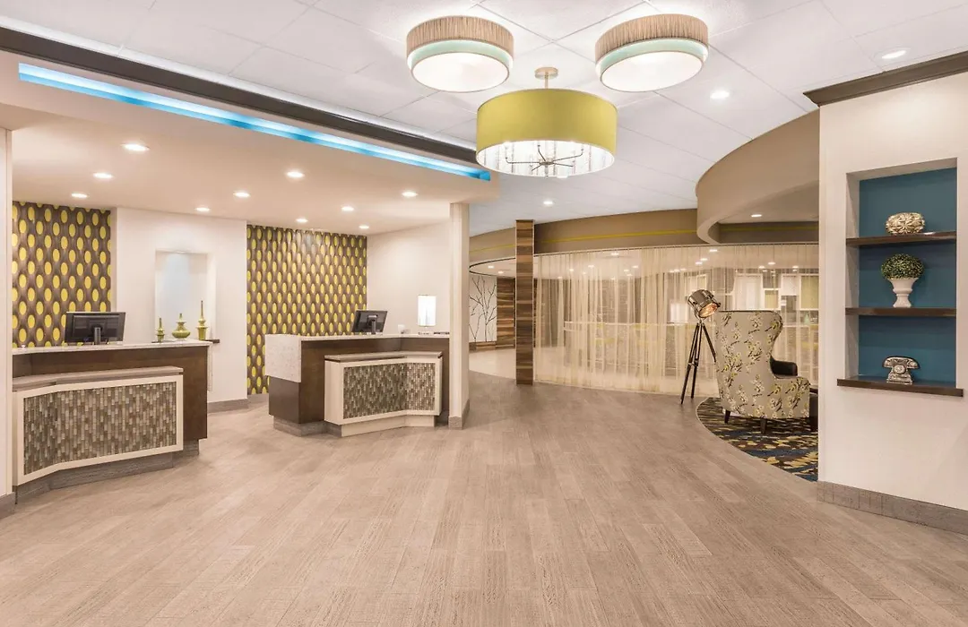 Wyndham Garden Summerville-1