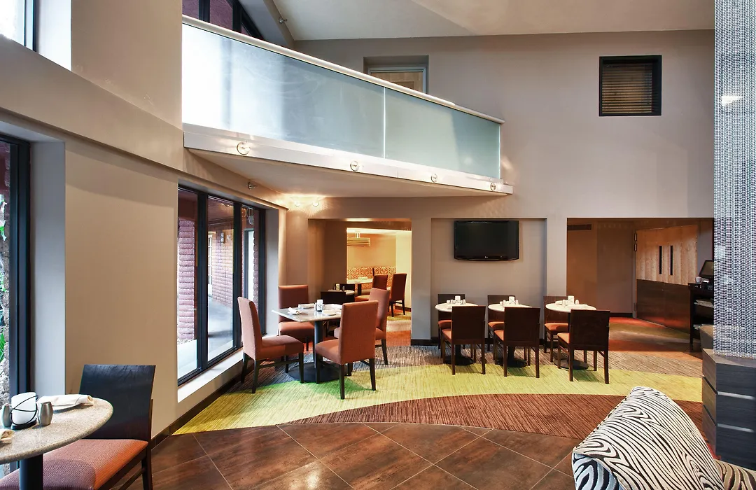 Holiday Inn And Suites Phoenix Airport North By Ihg-1