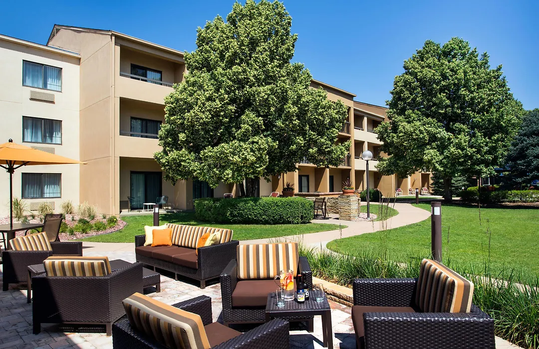 Courtyard By Marriott Denver Central Park-1