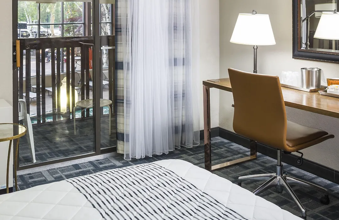 Hotel 1620 Plymouth Harbor-1