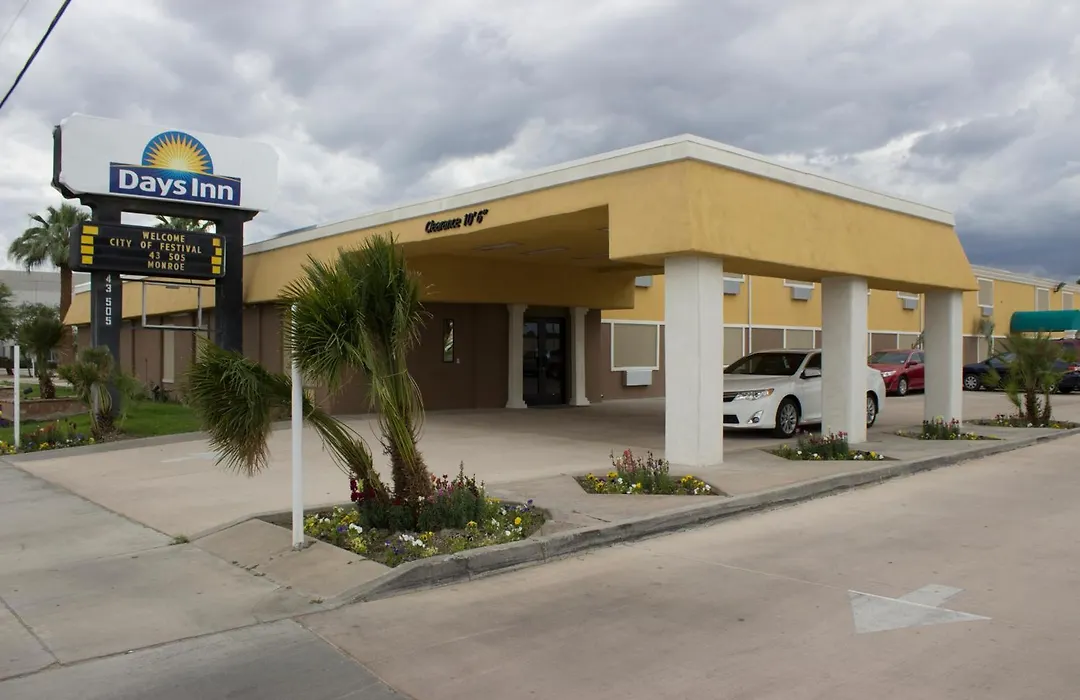 Days Inn By Wyndham Indio-1