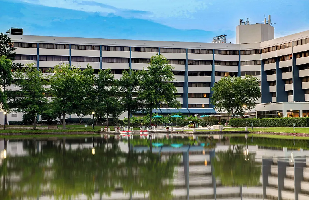 Doubletree Suites By Hilton Raleigh-Durham-1