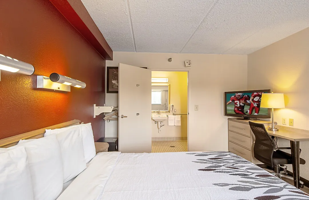 Red Roof Inn Johnson City-1