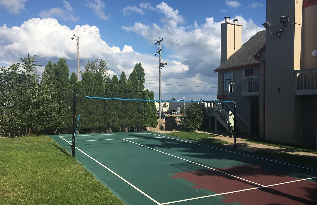 Birch Hill Suites Grand Rapids-1