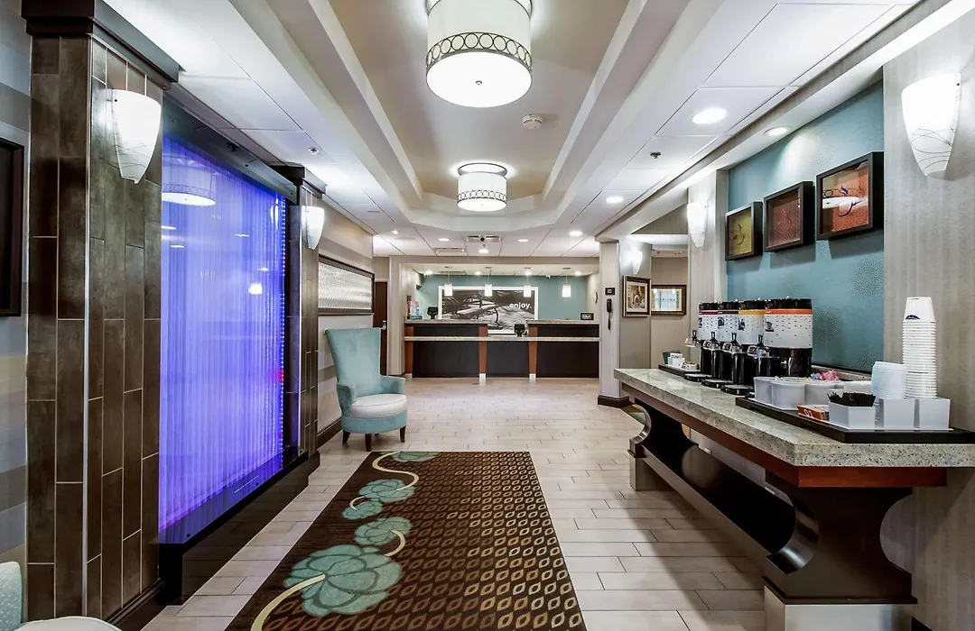 Hampton Inn West-1