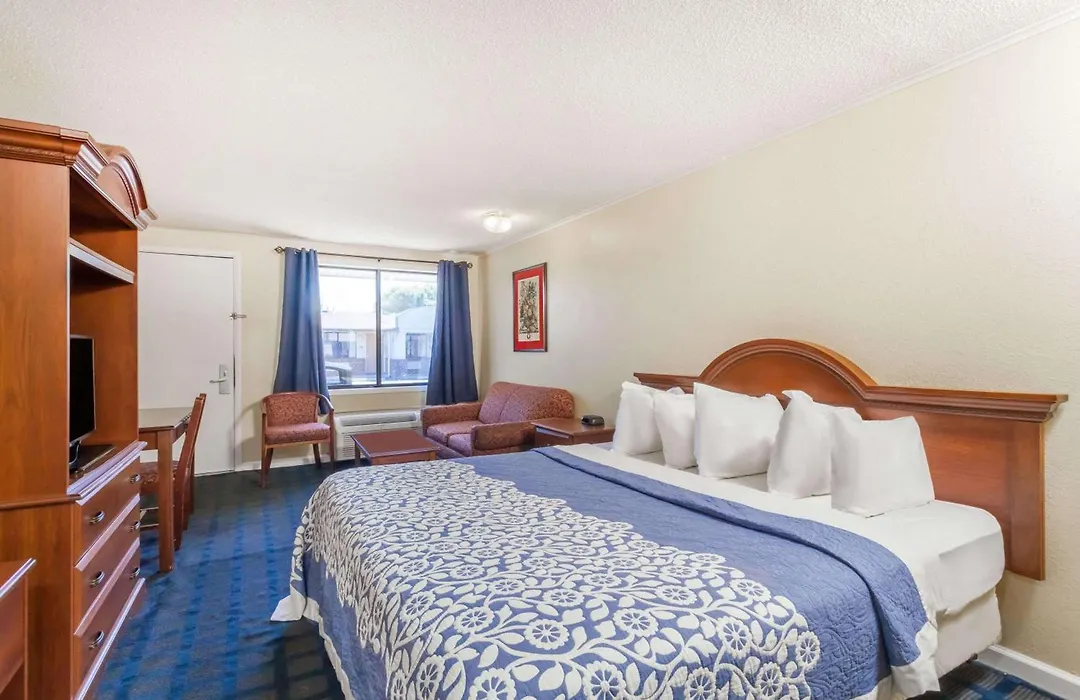 Days Inn By Wyndham Dover Downtown-1