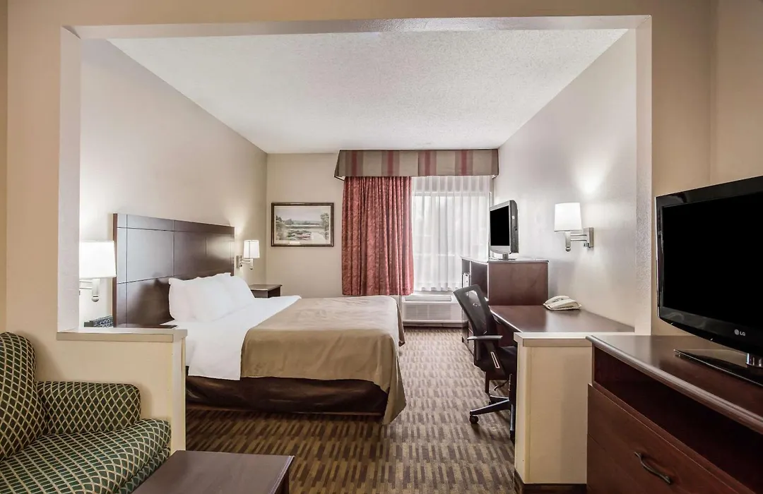 Quality Inn & Suites Lawrence - University Area-1