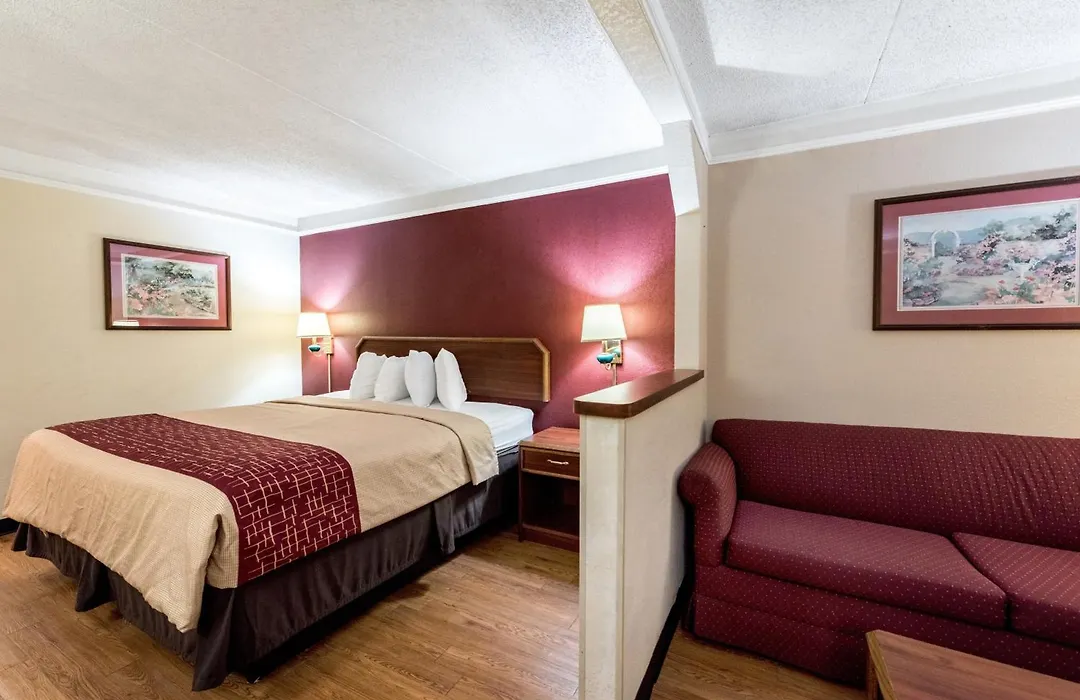 Red Roof Inn & Suites Clinton, Tn-1