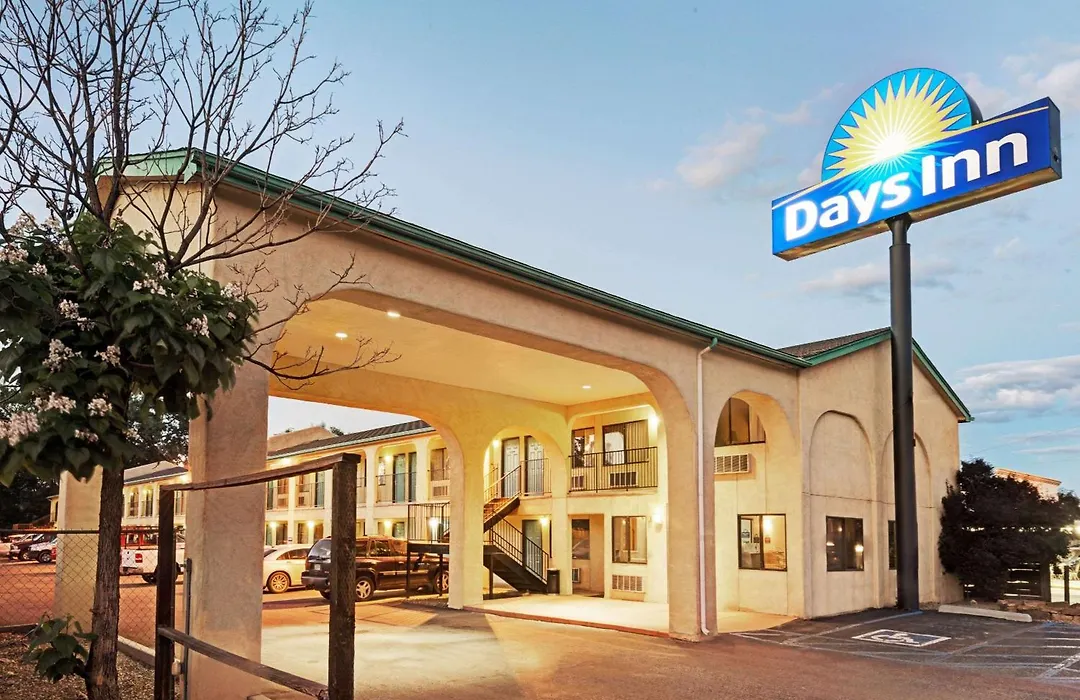 Days Inn By Wyndham Espanola-1