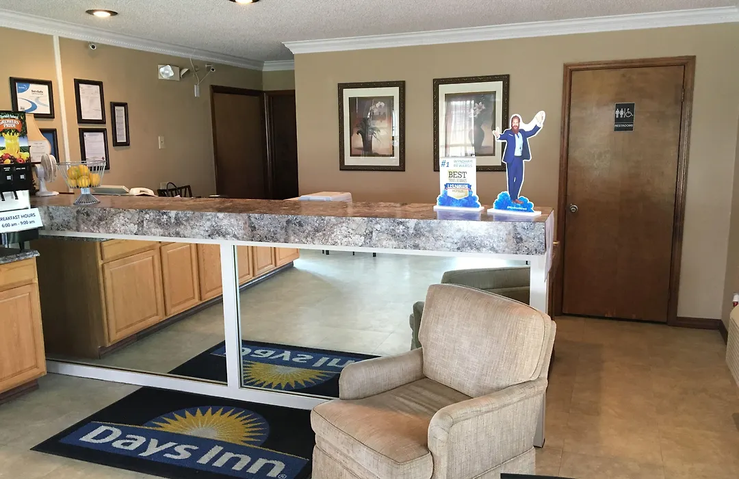 Days Inn By Wyndham Madison-1