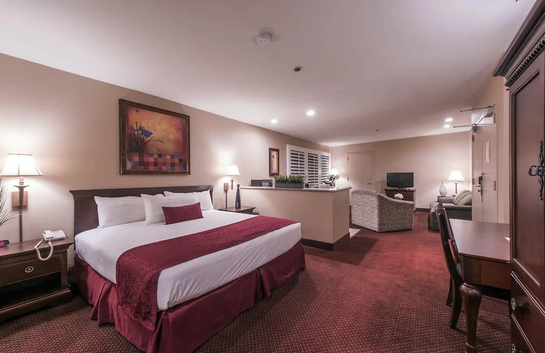 Grand Vista Hotel-1