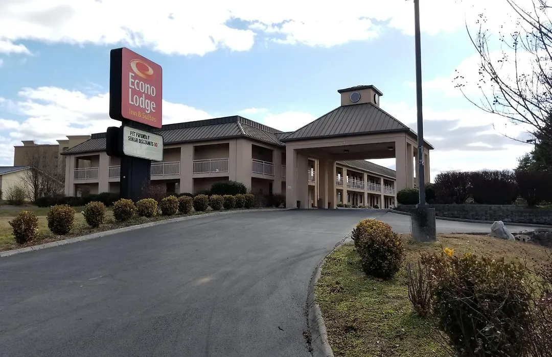 Econo Lodge Inn & Suites Knoxville East-1