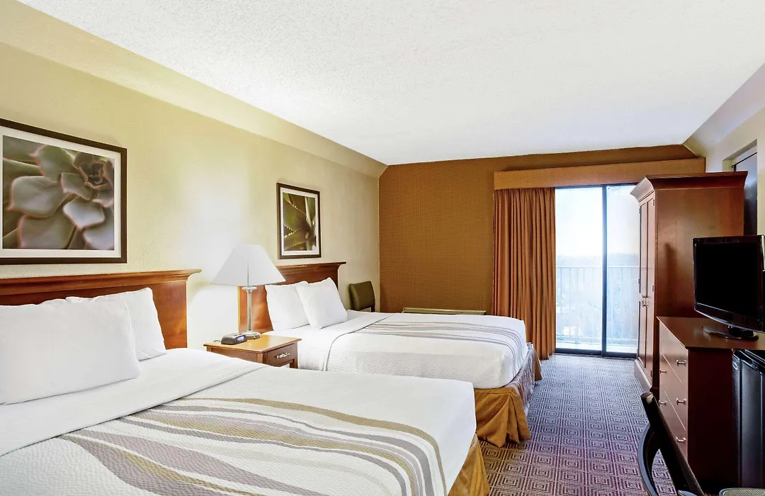 La Quinta By Wyndham Stamford / New York City-1