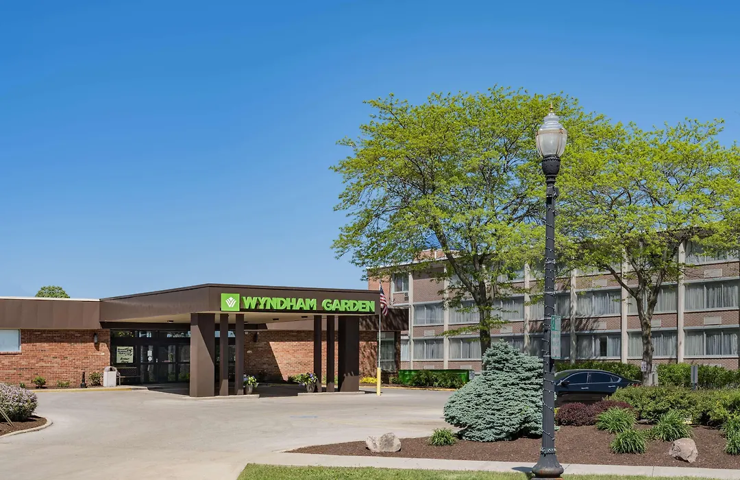 Wyndham Garden Kenosha Harborside-1