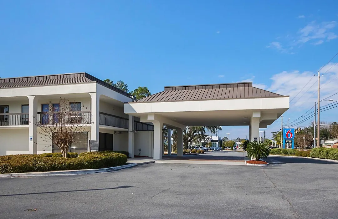 Motel 6-Savannah, Ga - Midtown-1