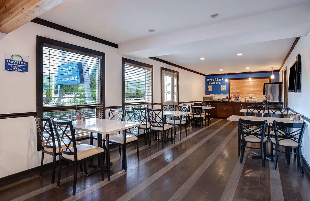 Days Inn By Wyndham Vernon-1