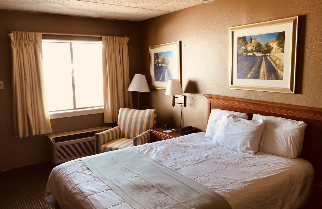 Americas Best Value Inn Laredo-1