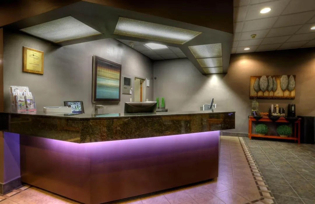 Royal Hotel Lloydminster-1