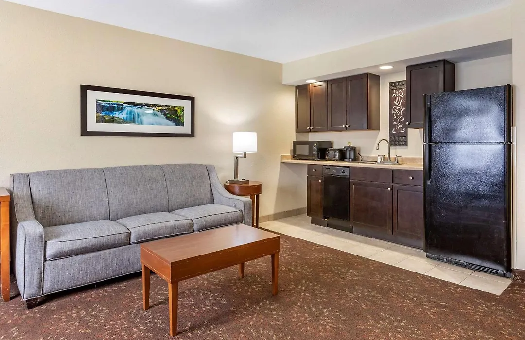 Comfort Inn Okemos - East Lansing-1
