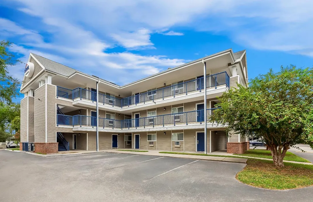 Birch Hill Suites - Lakeland-1