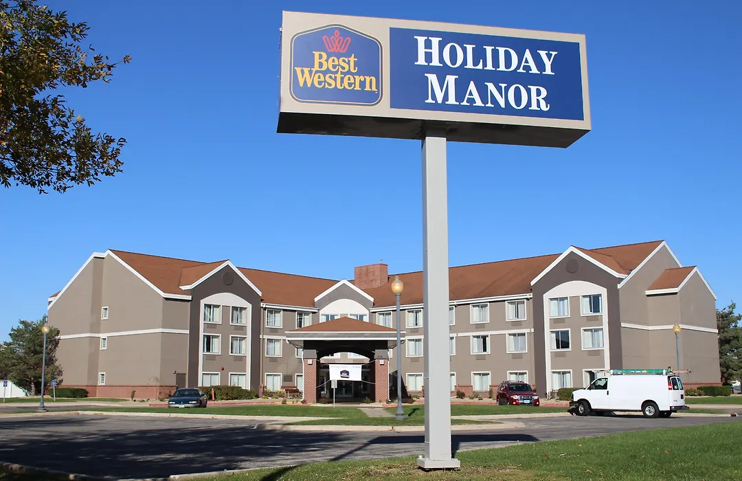 Best Western Holiday Manor-1