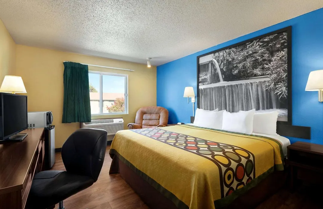 Super 8 By Wyndham Waco University Area-1
