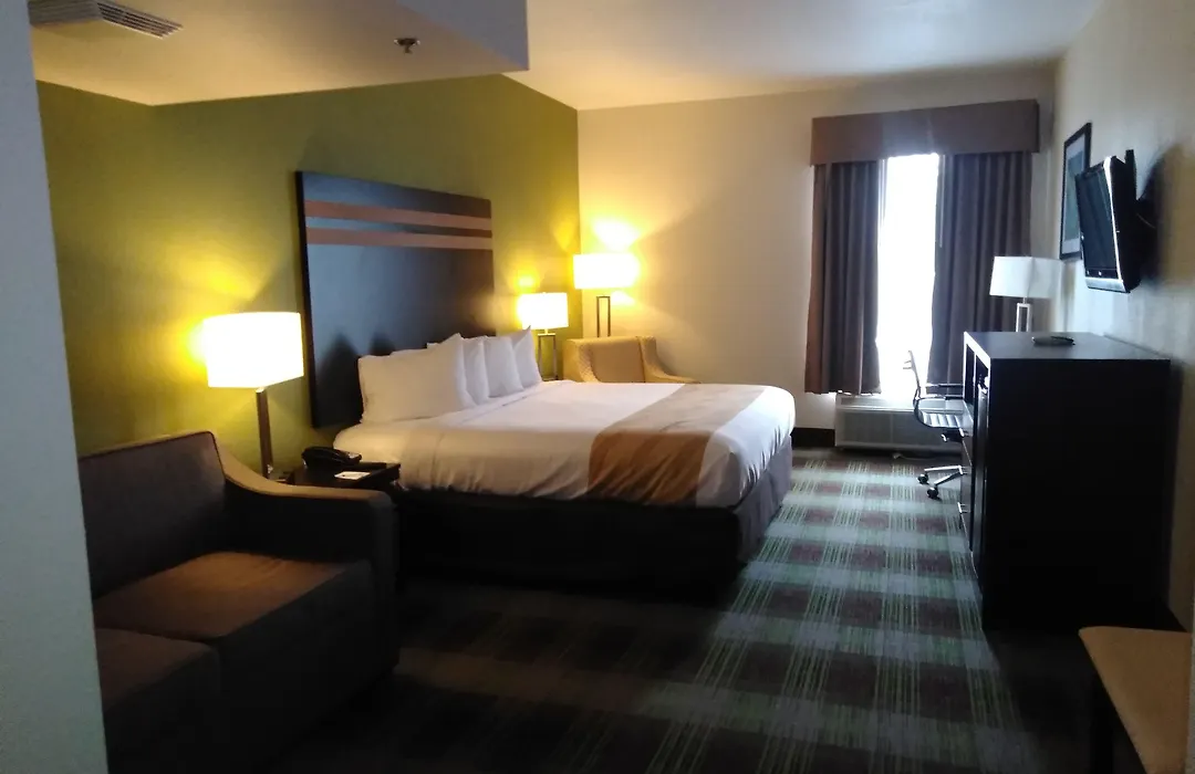 Quality Inn & Suites Mount Vernon-1