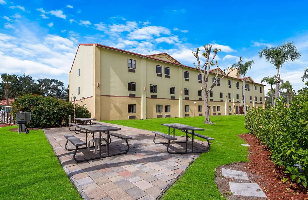 Quality Inn Sarasota I-75-1
