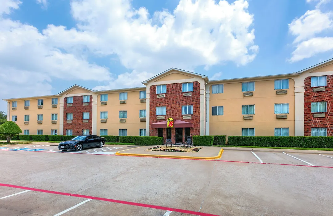 Super 8 By Wyndham Grapevine/Dfw Airport Northwest-1