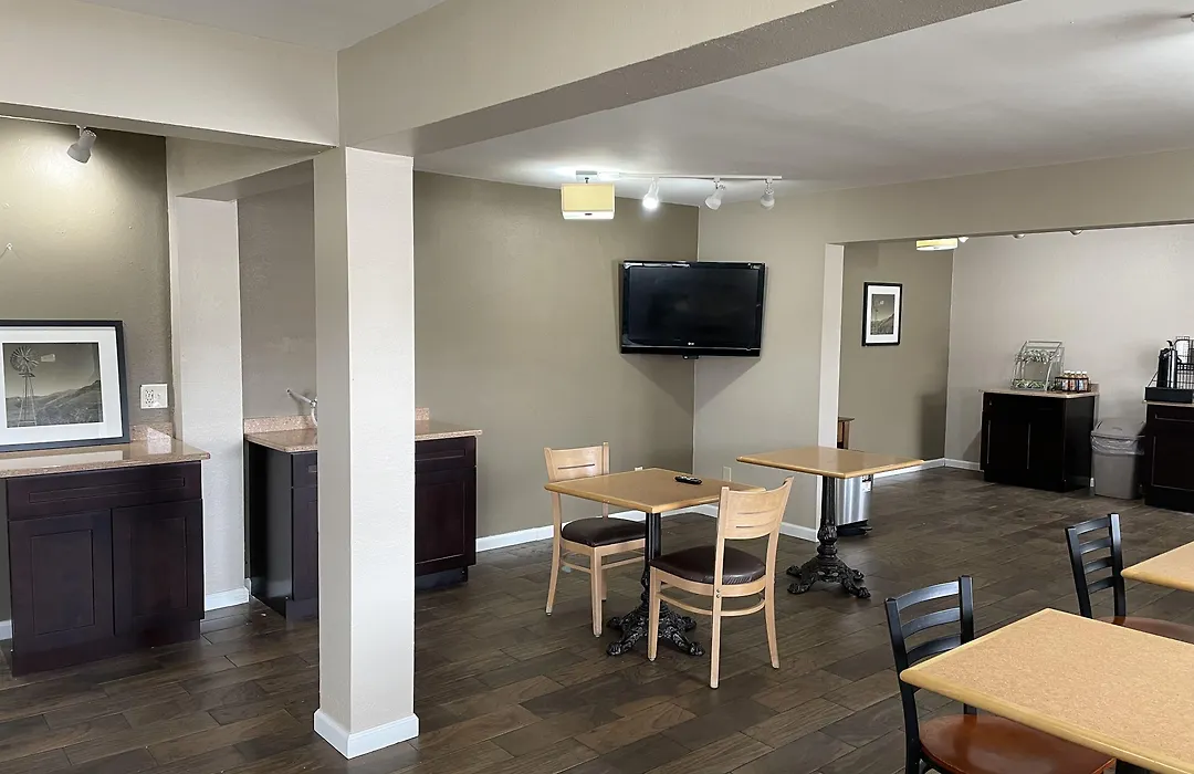 Red Lion Inn & Suites Junction City-1