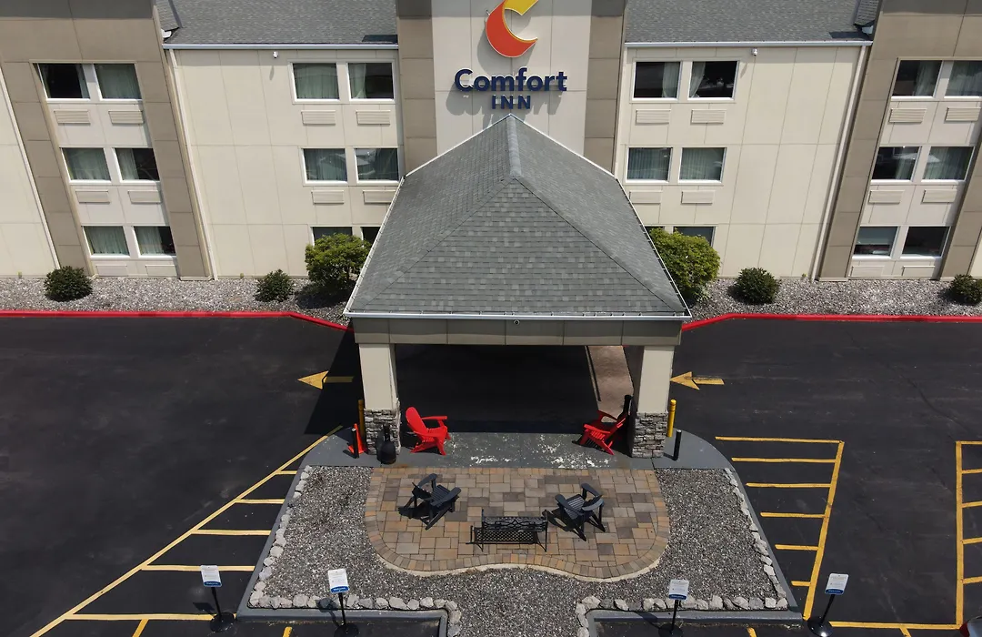 Comfort Inn Mayfield Heights Cleveland East-1