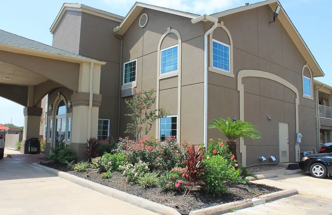 Quality Inn & Suites Port Arthur - Nederland-1