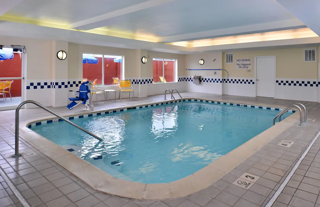 Fairfield Inn And Suites Gulfport / Biloxi-1