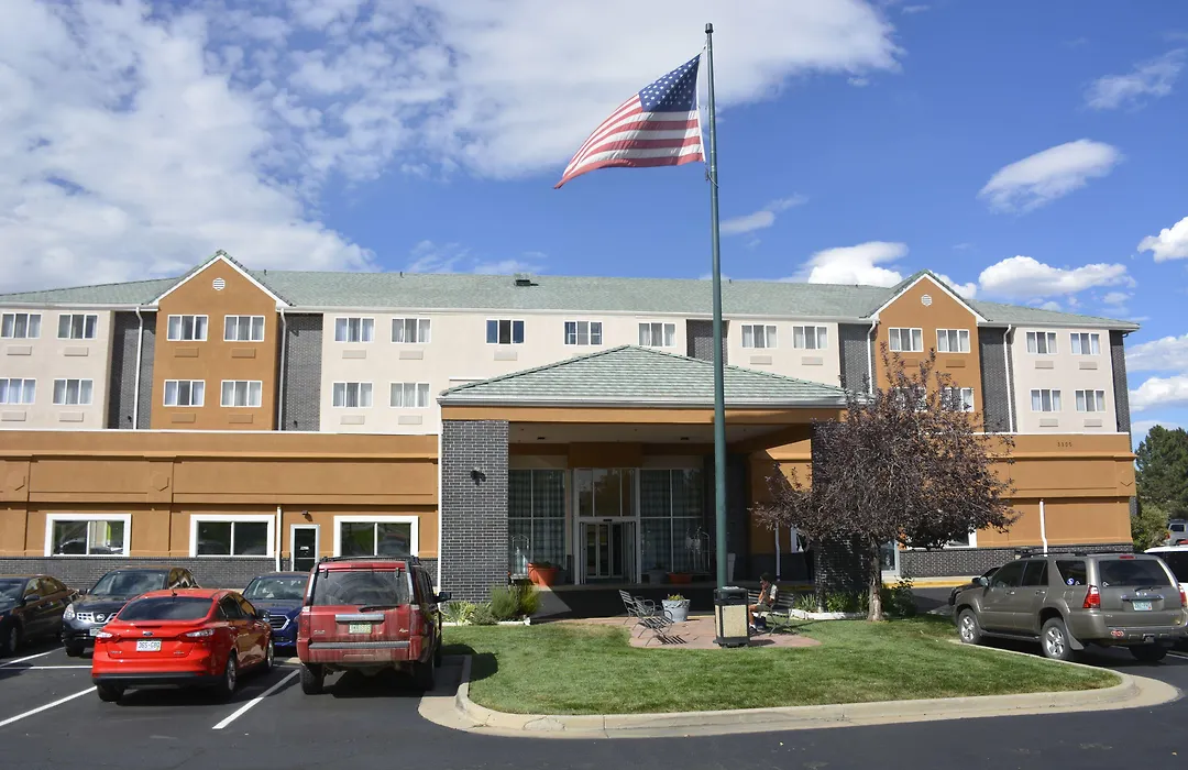 Quality Inn & Suites Denver Airport - Gateway Park-1