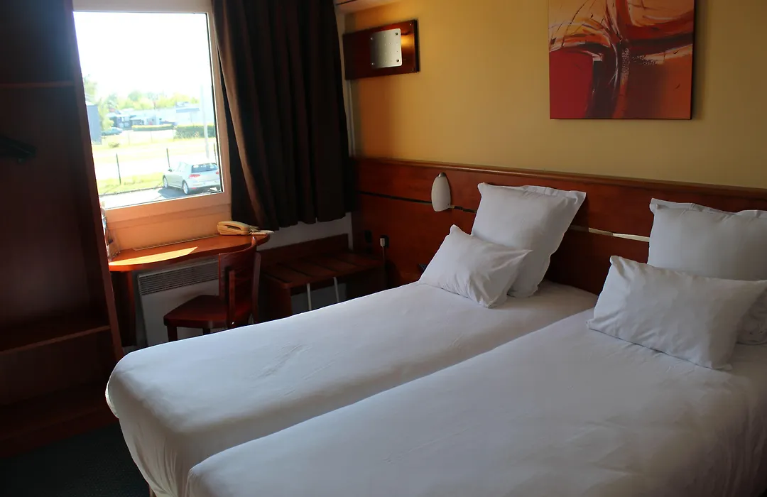 Brit Hotel Blois - Le Préma-1
