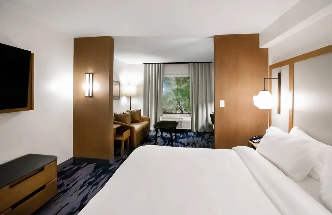 Fairfield By Marriott Inn & Suites Louisville Airport-1