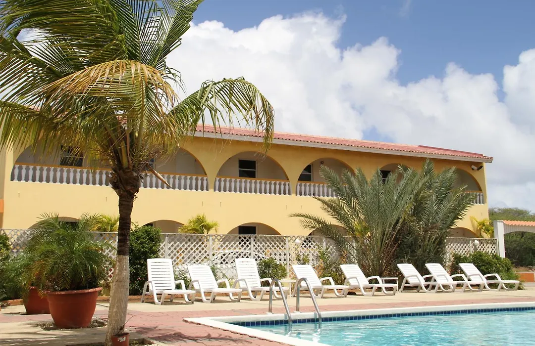 Coconut Inn-1