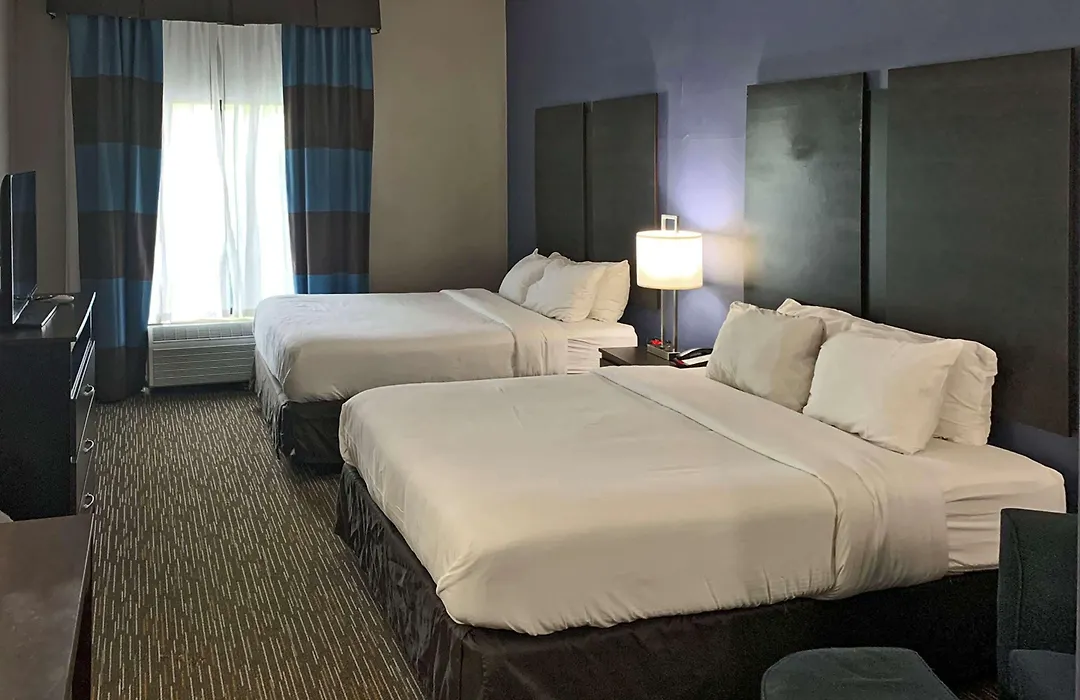 Comfort Inn & Suites Columbus North-1