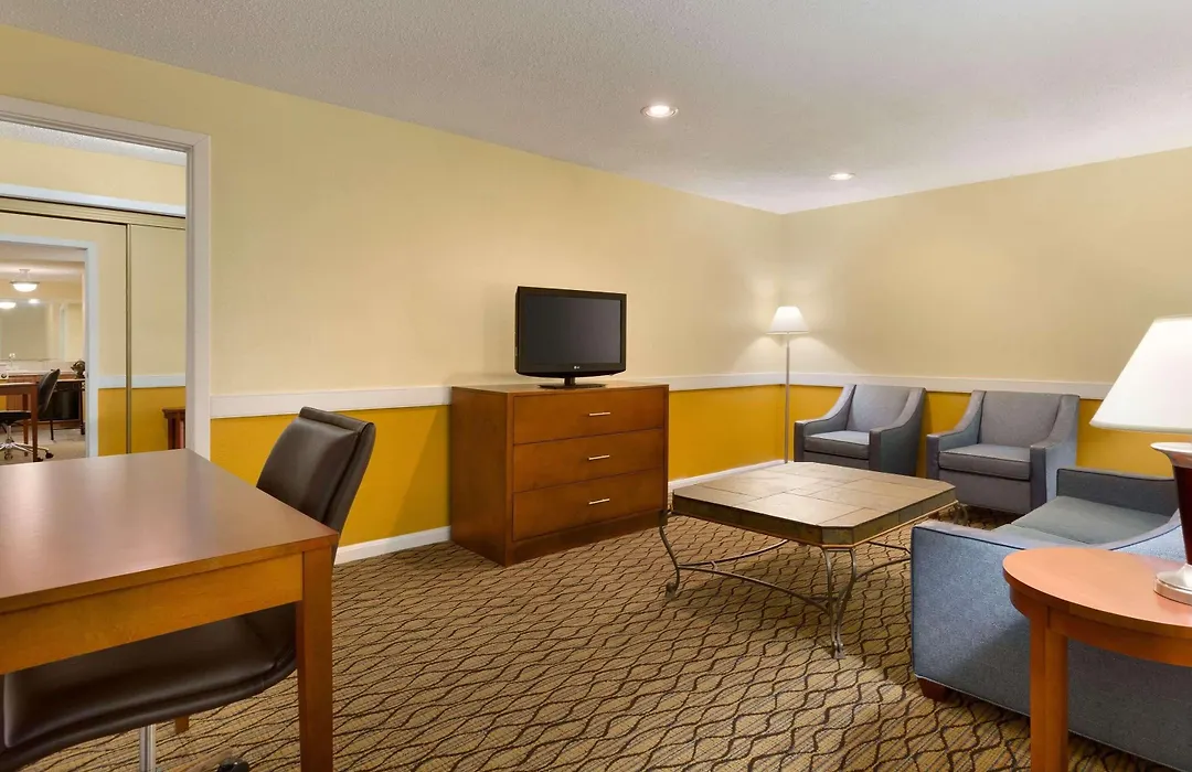 Country Inn & Suites By Radisson, Mishawaka, In-1